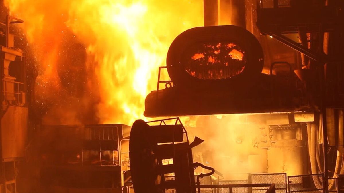 La siderúrgica Megasa detiene la fundición en Narón hasta el 1 de abril por el precio de la luz La siderúrgica Megasa detiene la fundición en Narón hasta el 1 de abril por el precio de la luz