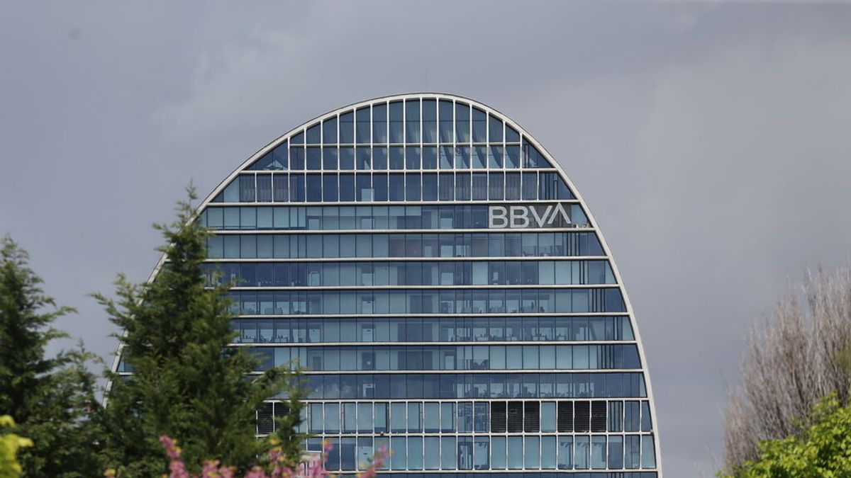 BBVA busca 20 mujeres recién graduadas para su banca de inversión
