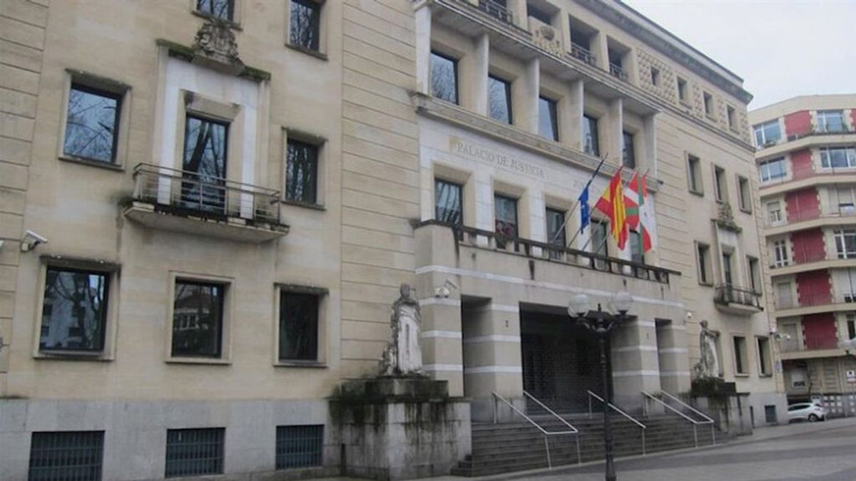 Culpables de asesinato con alevosía el padre e hijo acusados del crimen de Zabala en Bilbao Culpables de asesinato con alevosía el padre e hijo acusados del crimen de Zabala en Bilbao