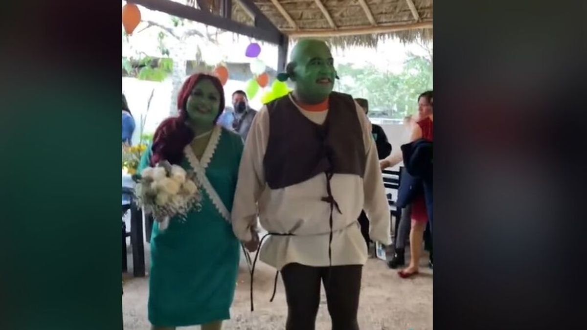 Una pareja celebra su boda con la temática de Shrek y conquista la Red: "Y vivieron felices para siempre"