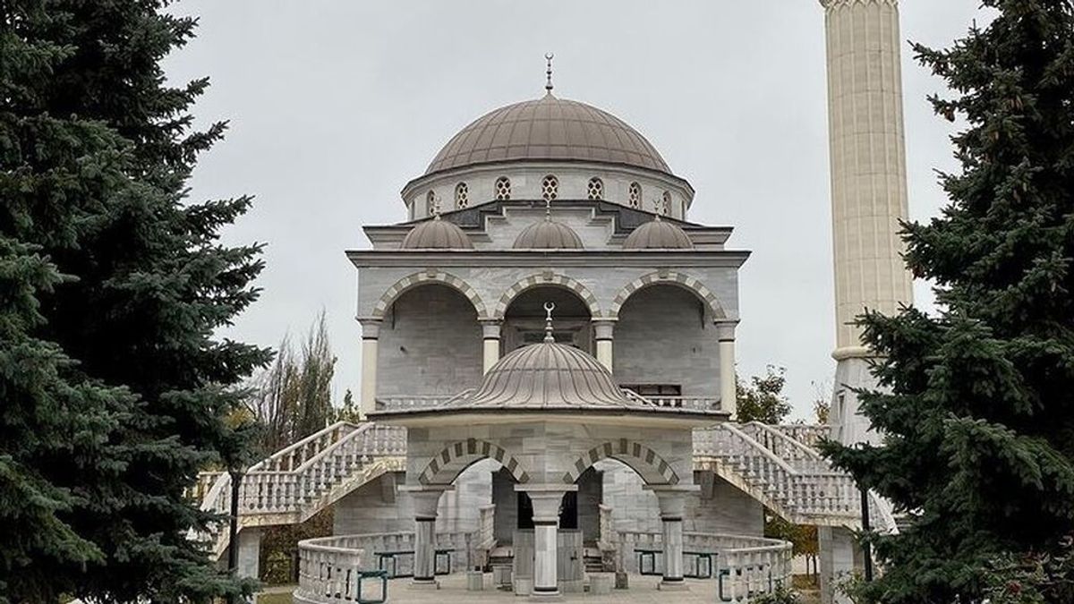 Ucrania denuncia el bombardeo ruso de una mezquita en Mariúpol con 80 personas dentro, entre ellas niños Ucrania denuncia el bombardeo ruso de una mezquita en Mariúpol con 80 personas dentro, entre ellas niños