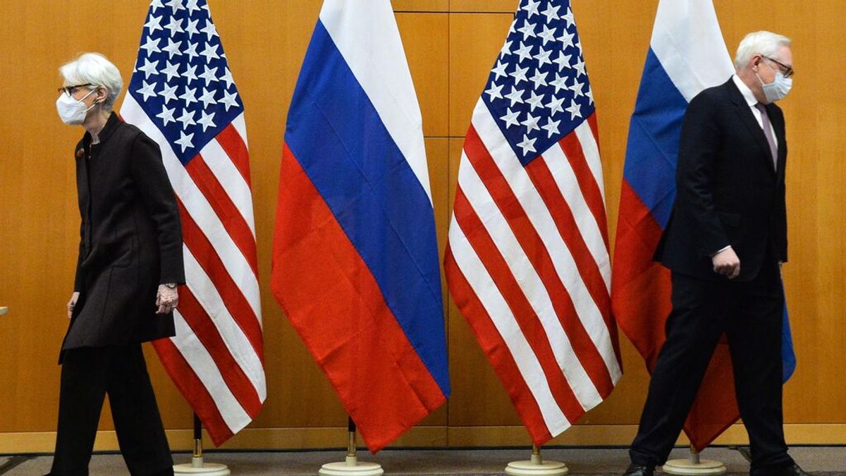 Rusia avisa a EEUU que considerará "objetivo legítimo" a cualquier convoy con armas para los ucranianos Rusia avisa a EEUU que considerará "objetivo legítimo" a cualquier convoy con armas para los ucranianos