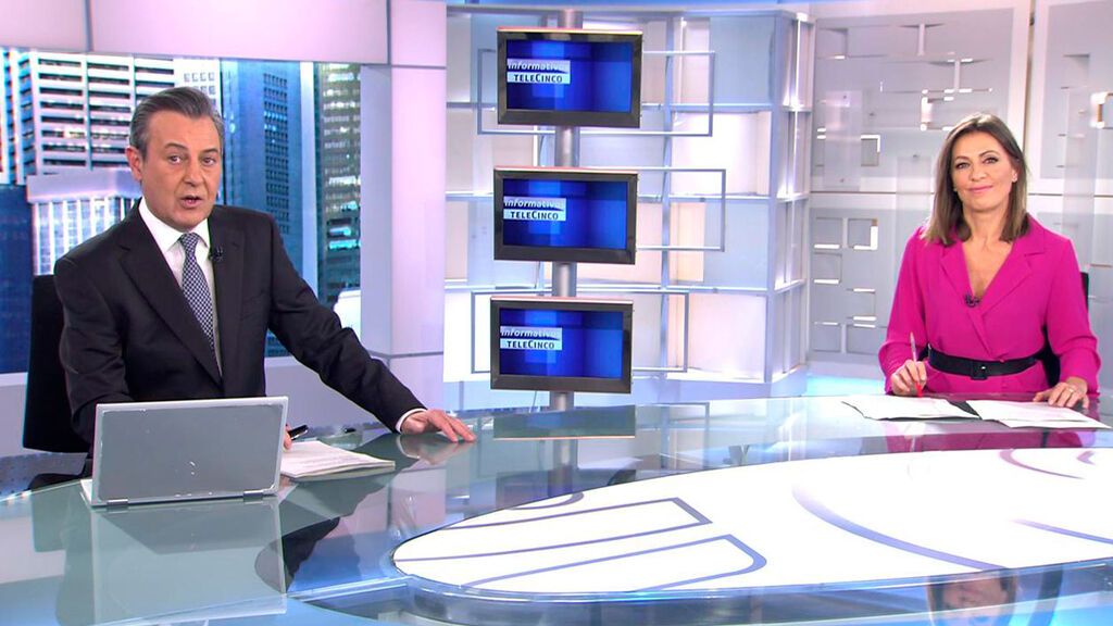 Con José Ribagorda y Ángeles Blanco Informativos Telecinco 2022 Mediodía 12/03/2022