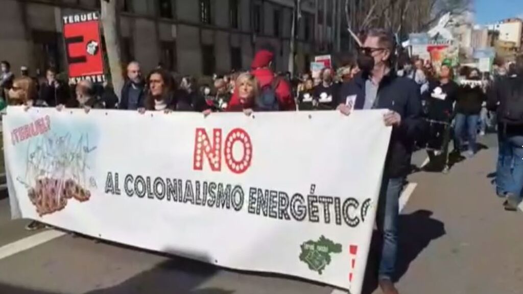Protestas en Zaragoza contra el "colonialismo energético": aseguran que es la amenaza del mundo rural
