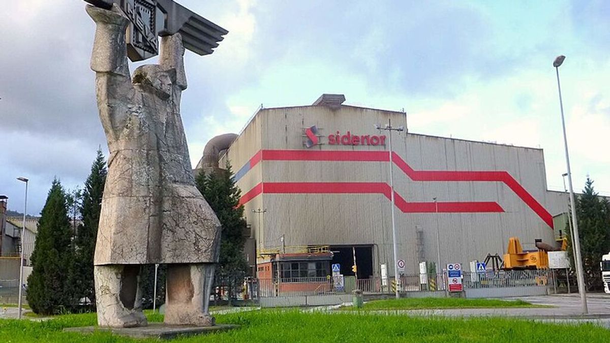 Competencia multa con 24 millones de euros a Arcelor, Sidenor y Balboa por pactar el precio de la chatarra Competencia multa con 24 millones de euros a Arcelor, Sidenor y Balboa por pactar el precio de la chatarra