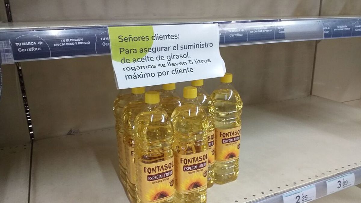 EuropaPress_4308625_cartel_supermercado_gijon_donde_ruegan_no_comprar_mas_litros_aceite_girasol EuropaPress_4308625_cartel_supermercado_gijon_donde_ruegan_no_comprar_mas_litros_aceite_girasol