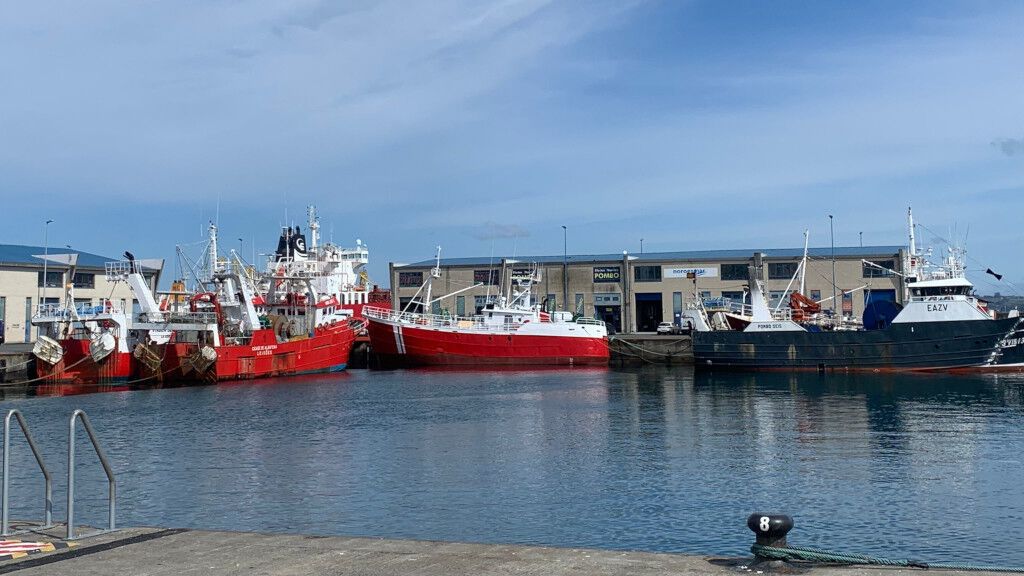 220314 barcos amarrados en Oza