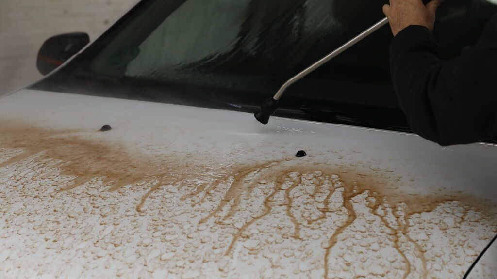 Así puede afectar la calima al coche: "Hay que vigilar la pintura, los parabrisas y los filtros"