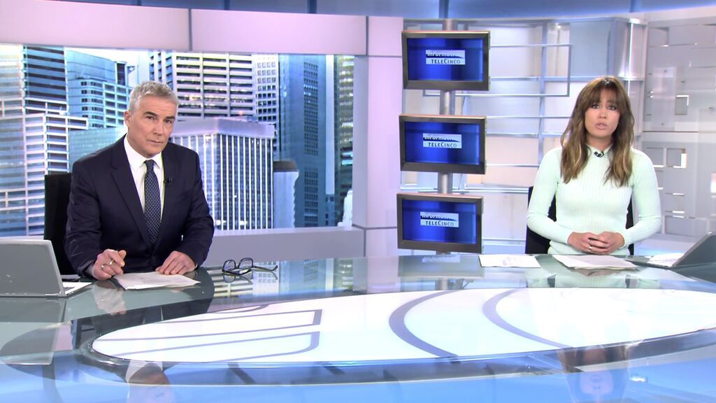 Con David Cantero e Isabel Jiménez Informativos Telecinco 2022 Mediodía 15/03/2022