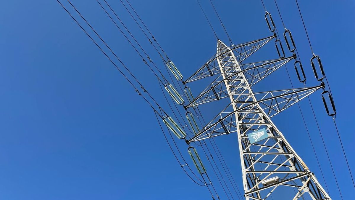 Las comercializadoras eléctricas plantean limitar temporalmente el mercado de la luz a 180 euros/MWh Las comercializadoras eléctricas plantean limitar temporalmente el mercado de la luz a 180 euros/MWh