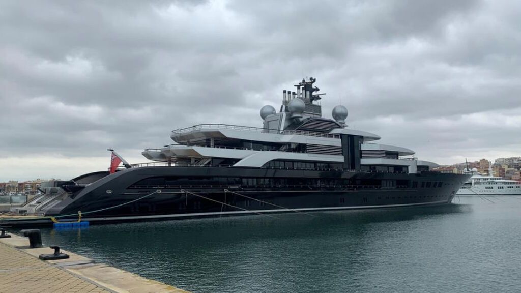 El 'Crescent', el yate de Igor Sechin retenido en Tarragona