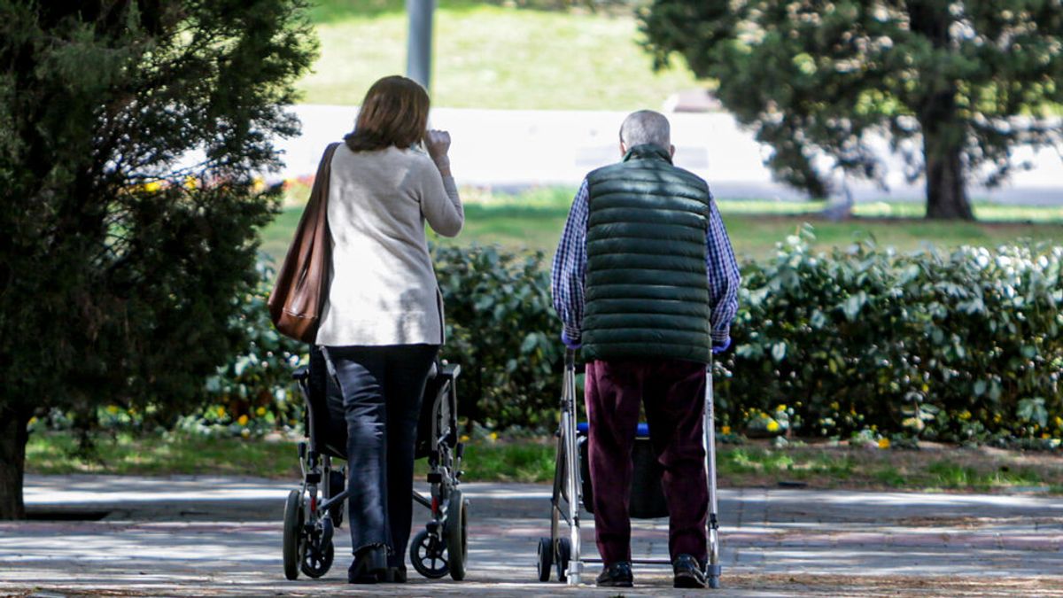 Absuelta la cuidadora de un hombre que falleció por Covid después de que ella se saltara la cuarentena: "Sólo quería trabajar" Absuelta la cuidadora de un hombre que falleció por Covid después de que ella se saltara la cuarentena: "Sólo quería trabajar"