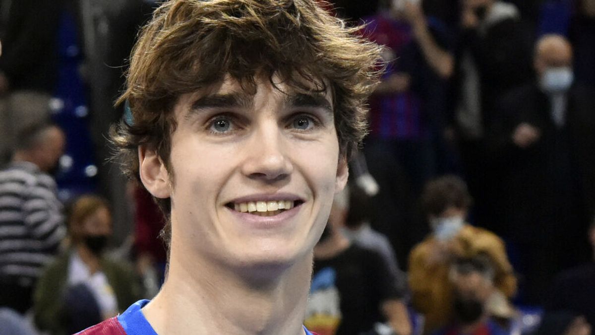 Pablo Urdangarin, con su padre, Iñaki Urdangarin (5 de marzo de 2022) Pablo Urdangarin, con su padre, Iñaki Urdangarin (5 de marzo de 2022)
