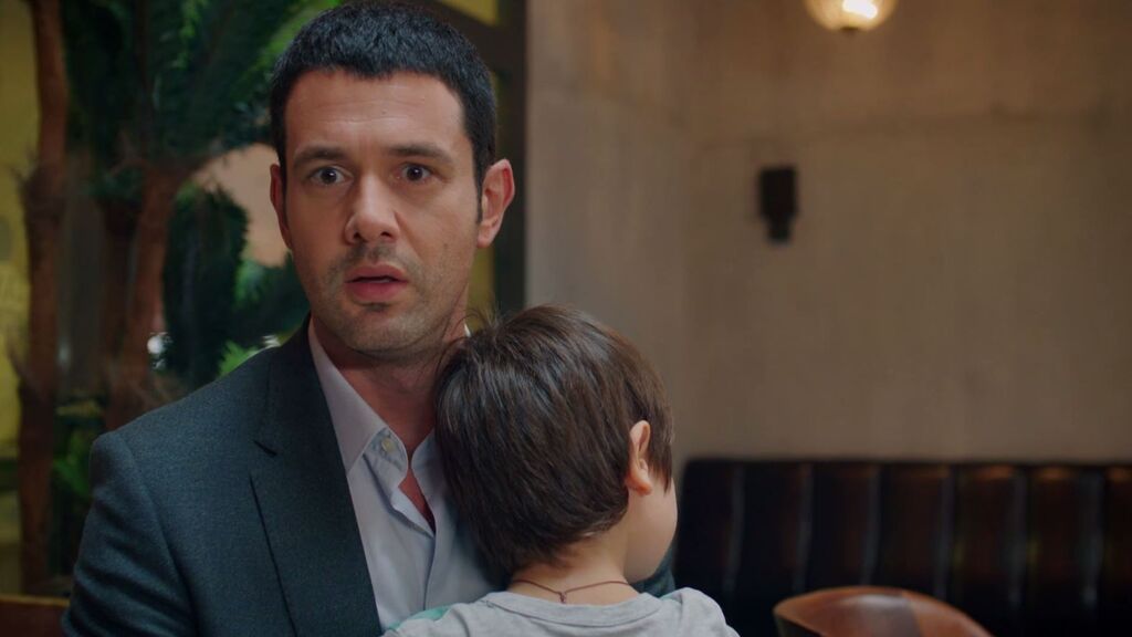 Ateş descubre que tiene un hijo