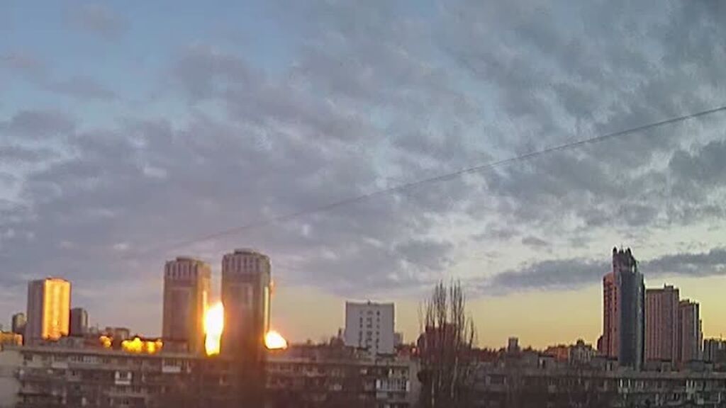 Rusia y Ucrania progresan en sus negociaciones de paz mientras se intensifican los ataque rusos