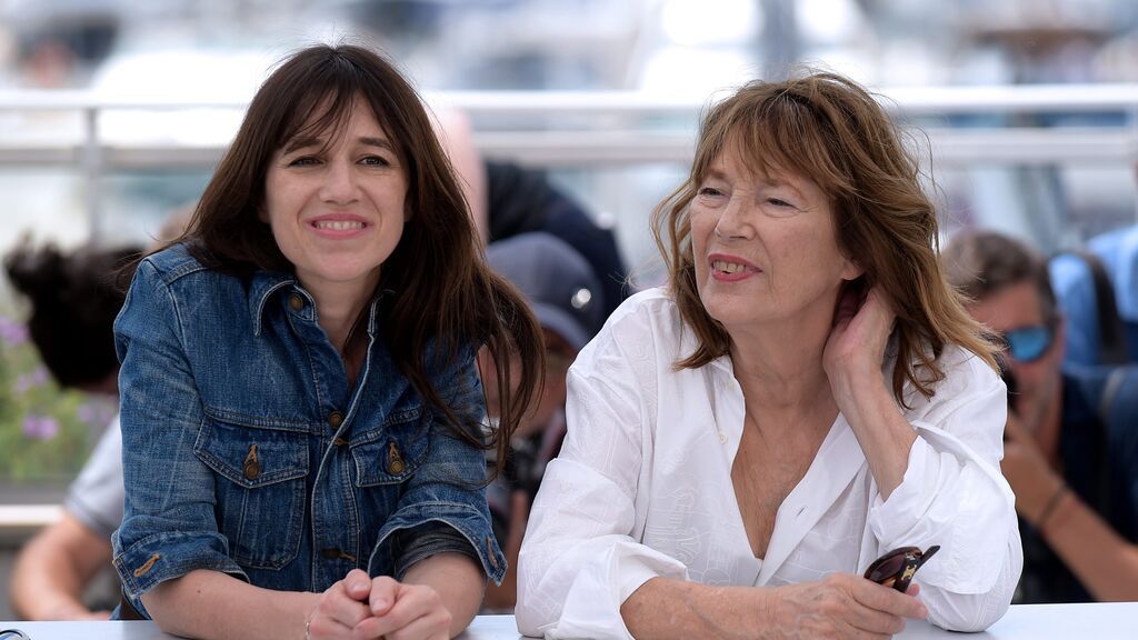 Charlotte Gainsbourg junto a su madre Jane Birkin en Cannes Film Festival