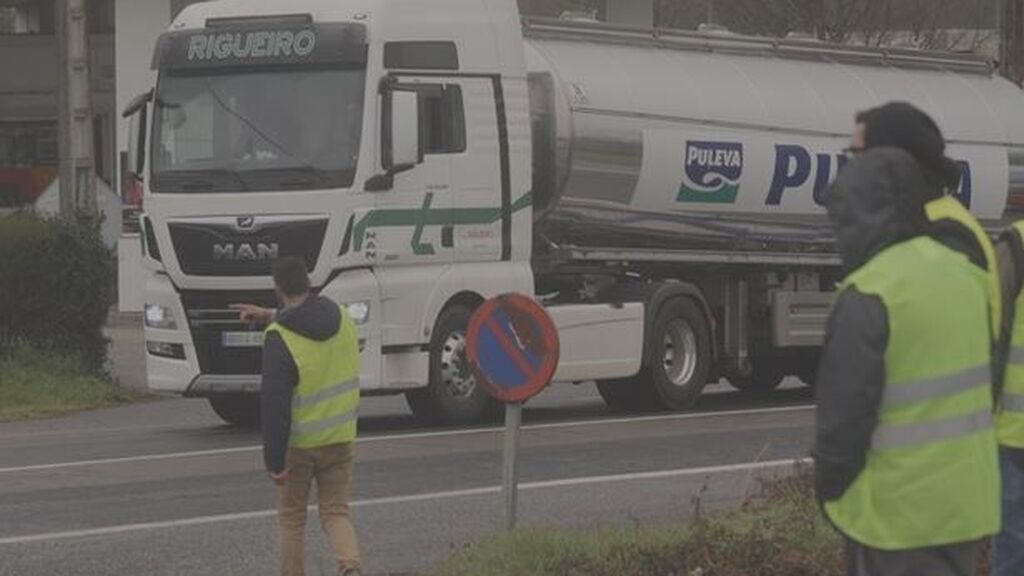 La industria láctea suspende su actividad a partir de este jueves por la huelga de transportistas