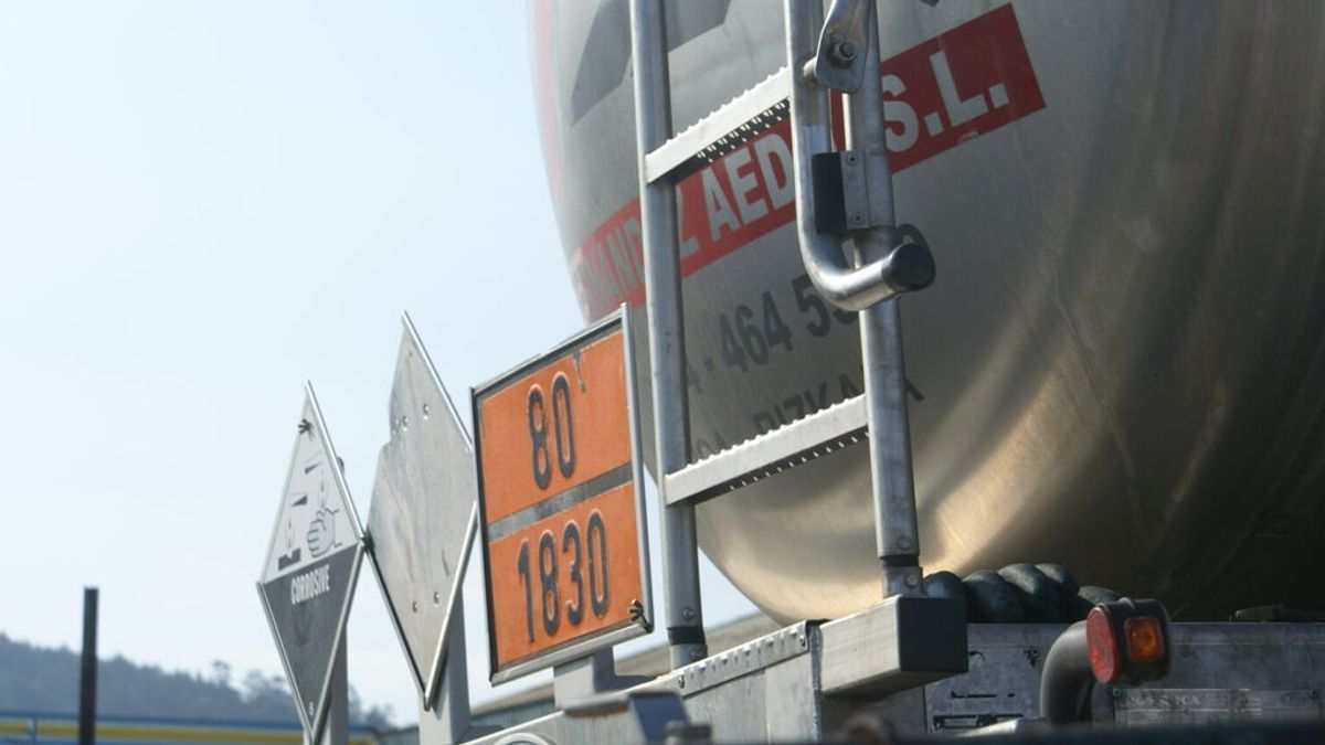 Empresas químicas: “Peligra el suministro a hospitales y la potabilidad del agua por la huelga de transporte" Empresas químicas: “Peligra el suministro a hospitales y la potabilidad del agua por la huelga de transporte"