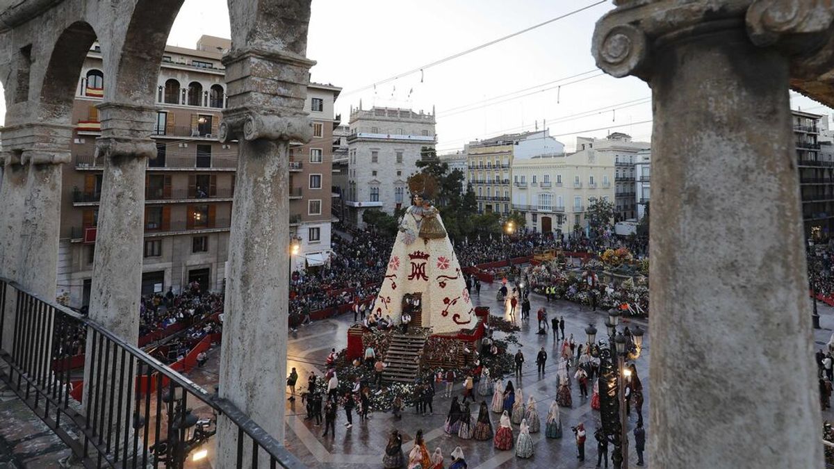 La Ofrenda a la Virgen de los Desamparados se celebrará pese el mal tiempo La Ofrenda a la Virgen de los Desamparados se celebrará pese el mal tiempo