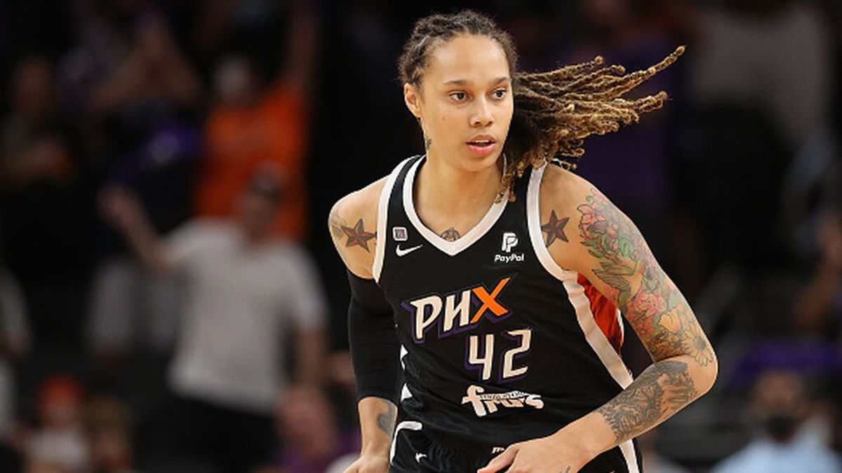 Se busca a Brittney Grinner, estrella del baloncesto de EE.UU, detenida en Moscú hace un mes Se busca a Brittney Grinner, estrella del baloncesto de EE.UU, detenida en Moscú hace un mes