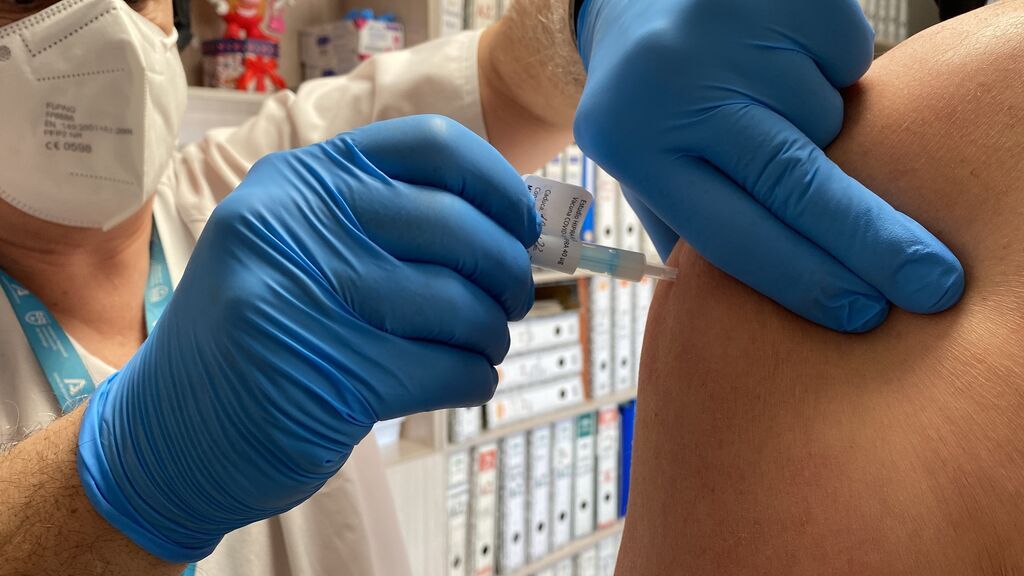 Bruselas compra a Hipra 250 millones de vacunas contra la covid