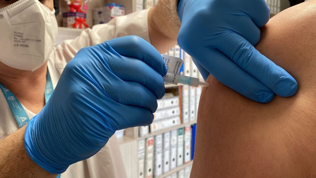 Hipra prevé comercializar en junio la primera vacuna española para el coronavirus