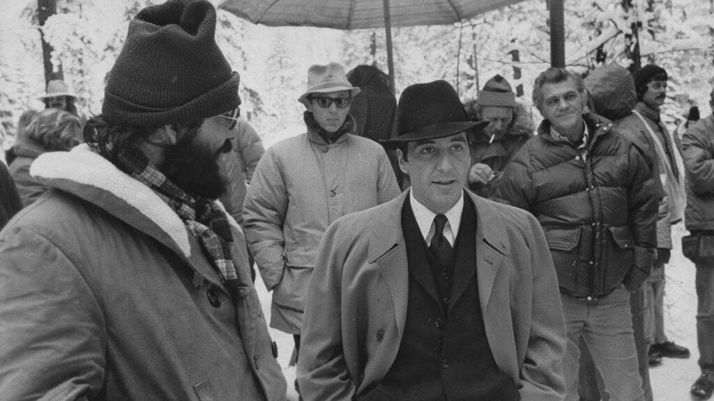 Francis Ford Coppola junto Al Pacino durante el rodaje de 'El Padrino II'.