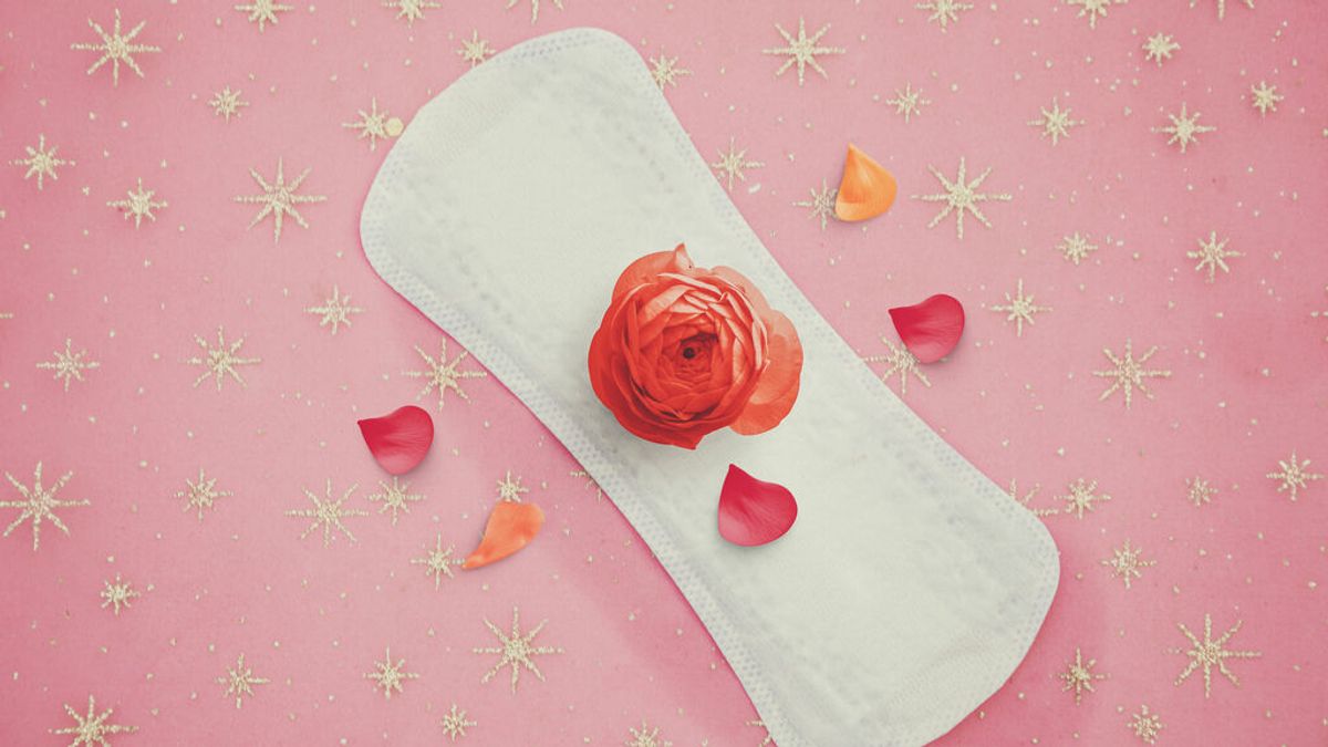 Todo lo que debes saber de la sangre menstrual: desde qué contiene hasta la importancia de su color