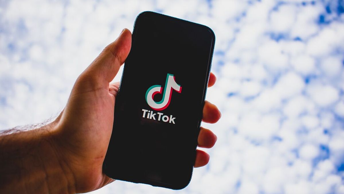 Una nueva actualización de TikTok permitirá a más usuarios subir contenido a las 'historias'