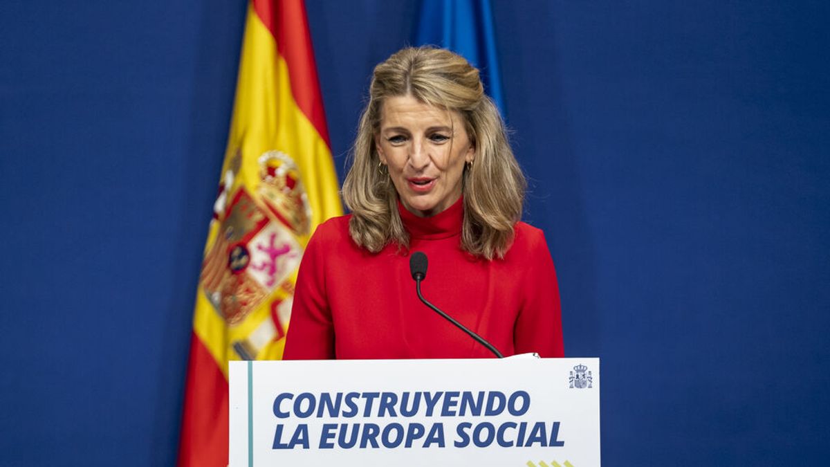 Yolanda Díaz también se desmarca de Sánchez y pide respetar la "voluntad democrática del pueblo sahararui" Yolanda Díaz también se desmarca de Sánchez y pide respetar la "voluntad democrática del pueblo sahararui"