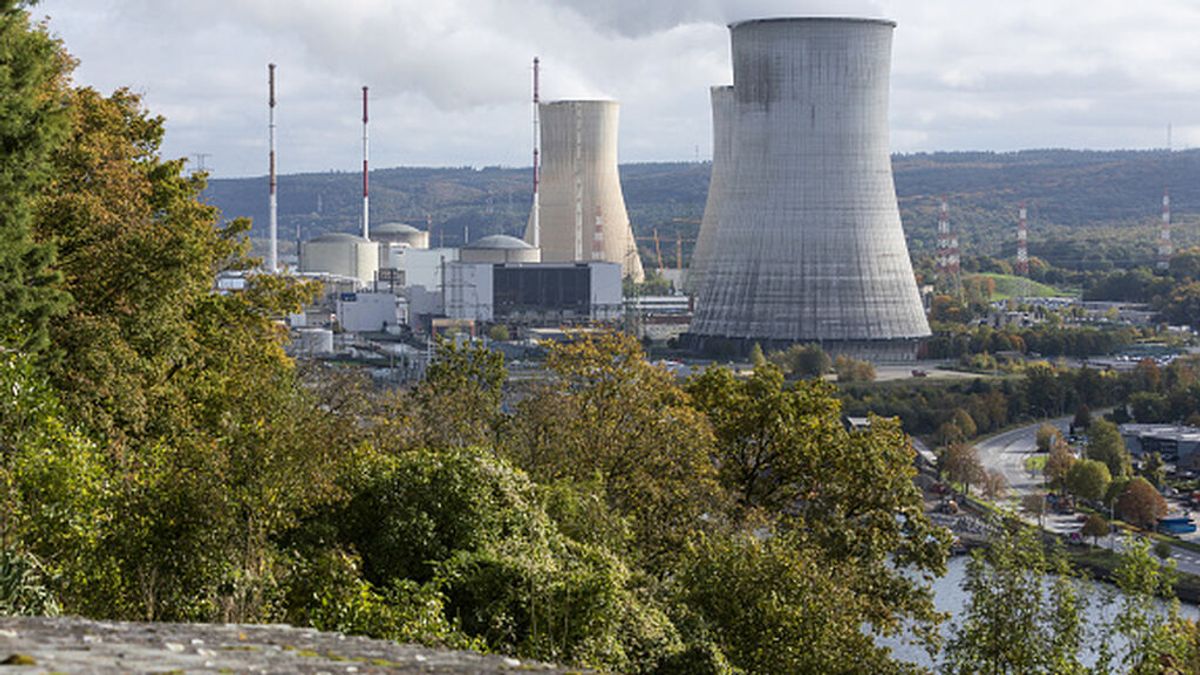 Bélgica mantendrá dos de sus siete reactores y disparará las inversiones en renovables