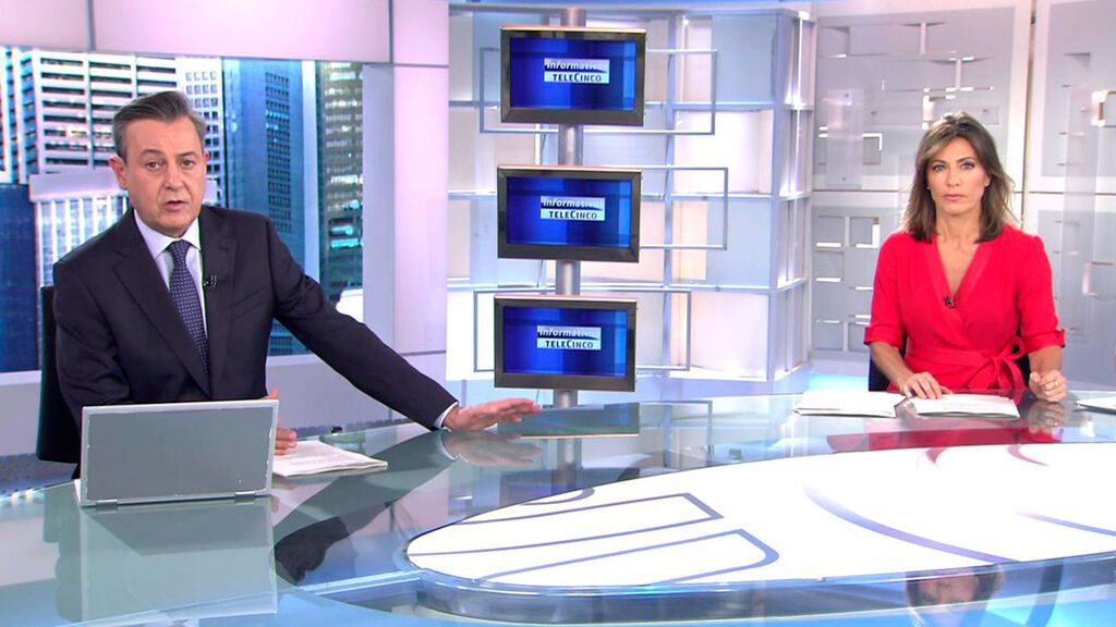 Con José Ribagorda y Ángeles Blanco Informativos Telecinco 2022 Mediodía 19/03/2022