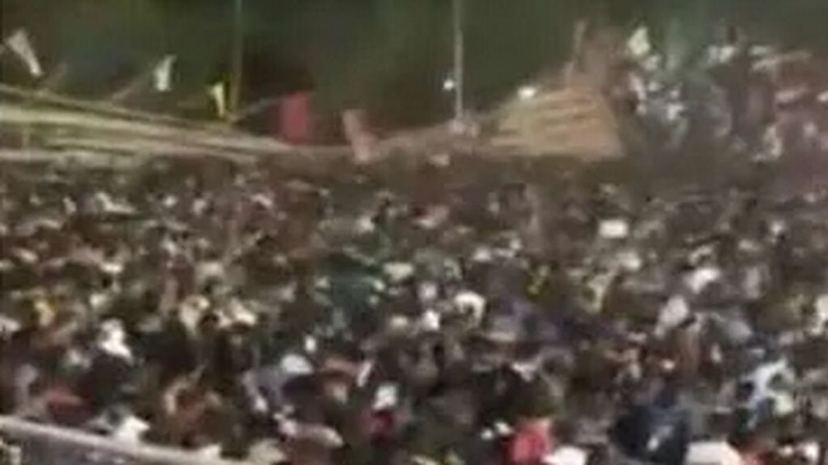 Más de 200 heridos al colapsar una grada durante un torneo de fútbol en el sur de India