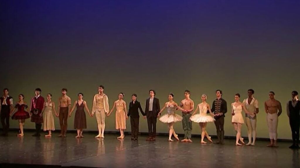 Bailar por Ucrania: el ballet solidario en Londres dirigido por el ucraniano Iván Putrov