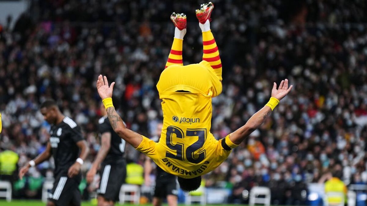 El Barça se gusta y golea a un desdibujado Real Madrid en el Santiago Bernabéu El Barça se gusta y golea a un desdibujado Real Madrid en el Santiago Bernabéu