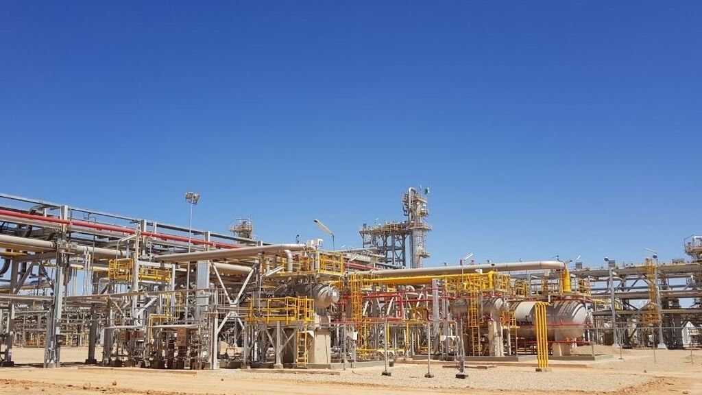 Argelia anuncia el descubrimiento de un importante yacimiento de petróleo y gas en el sur del país