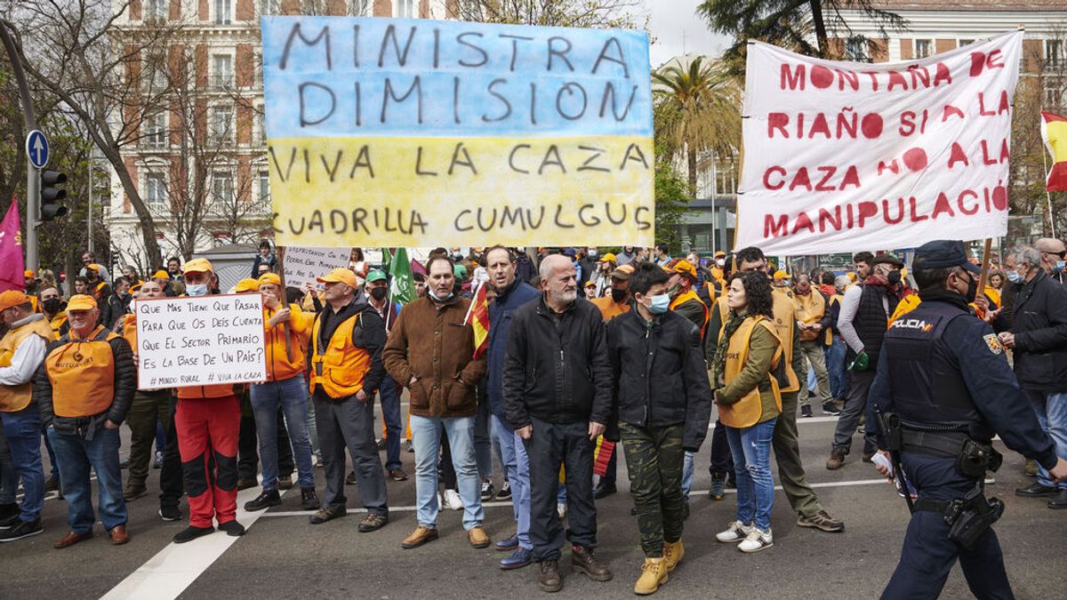 Manifestación 20-M Rural en Madrid: los cazadores gritan "basta" a las "políticas anticaza" del Gobierno