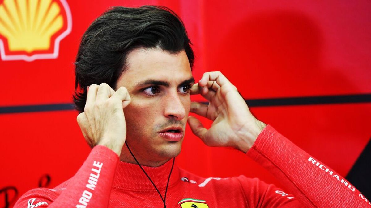 Carlos Sainz, tras el podio: "Ferrari está de vuelta" Carlos Sainz, tras el podio: "Ferrari está de vuelta"
