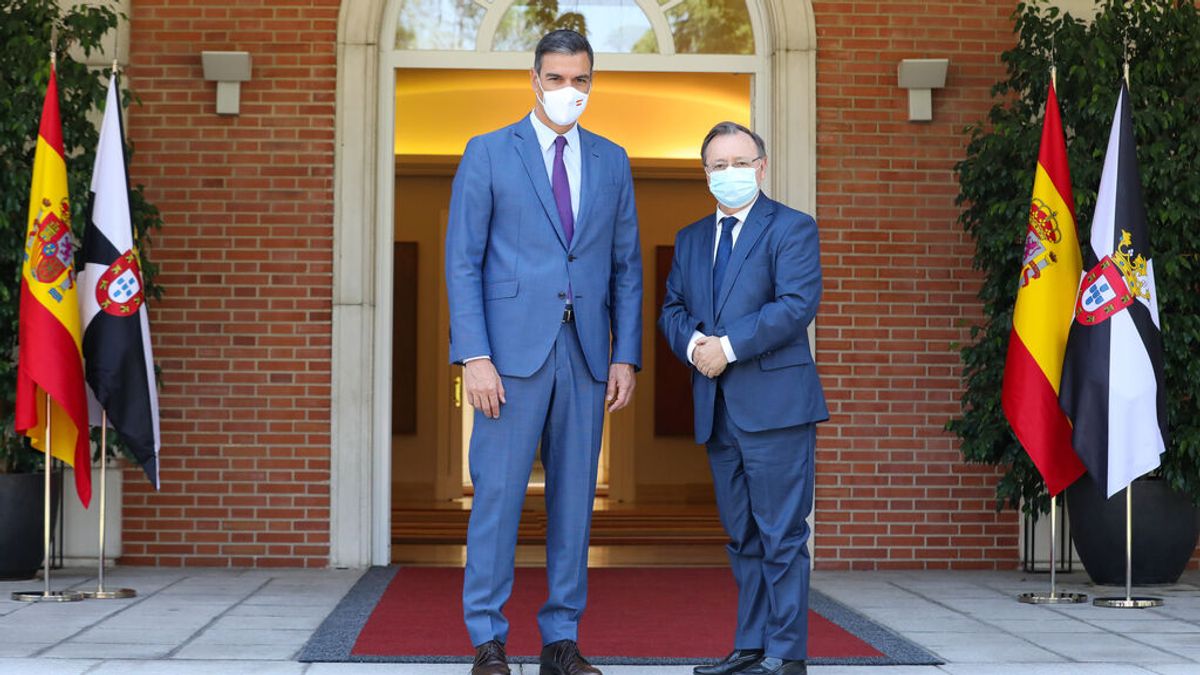 Sánchez visitará Ceuta y Melilla este miércoles tras aceptar la posición de Marruecos sobre el Sáhara Sánchez visitará Ceuta y Melilla este miércoles tras aceptar la posición de Marruecos sobre el Sáhara