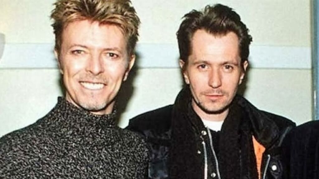 Bowie junto a Gary Oldman.