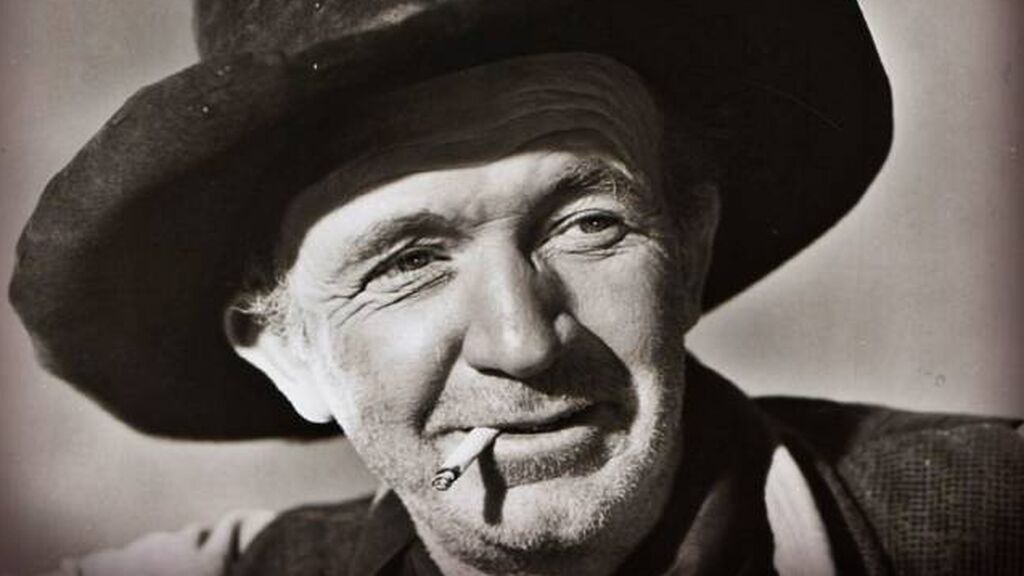 Walter Brennan también se ha llevado varias estatuillas a su casa.