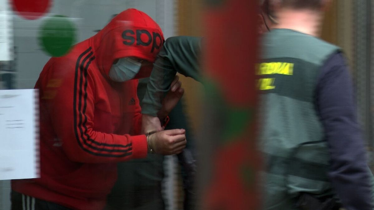 Prisión para el detenido por matar a una joven en Barro embistiendo su coche Prisión para el detenido por matar a una joven en Barro embistiendo su coche