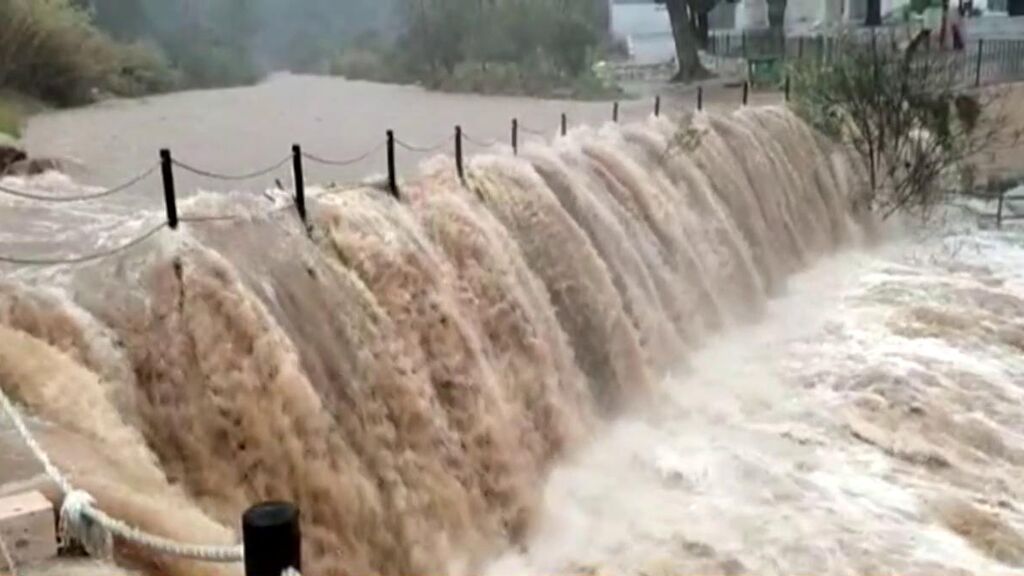 Alerta máxima en la Comunidad Valenciana: las intensas lluvias provocan ya graves inundaciones