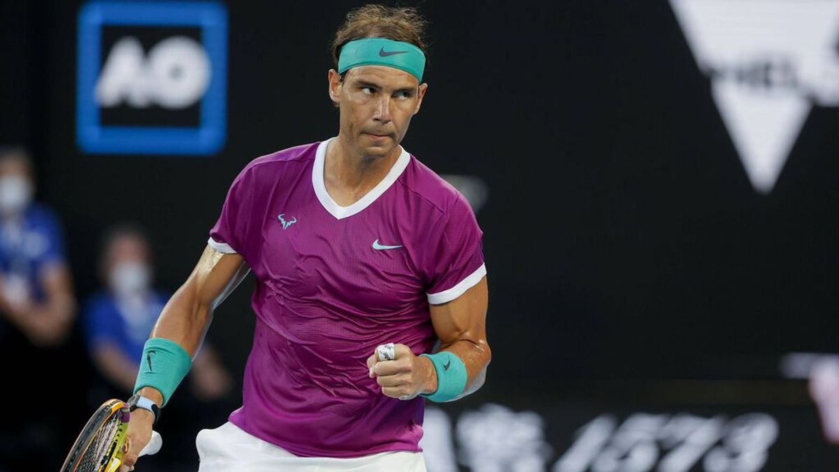 Rafa Nadal sufre una fisura en el arco costal y estará de baja al menos un mes: "Estoy hundido" Rafa Nadal sufre una fisura en el arco costal y estará de baja al menos un mes: "Estoy hundido"