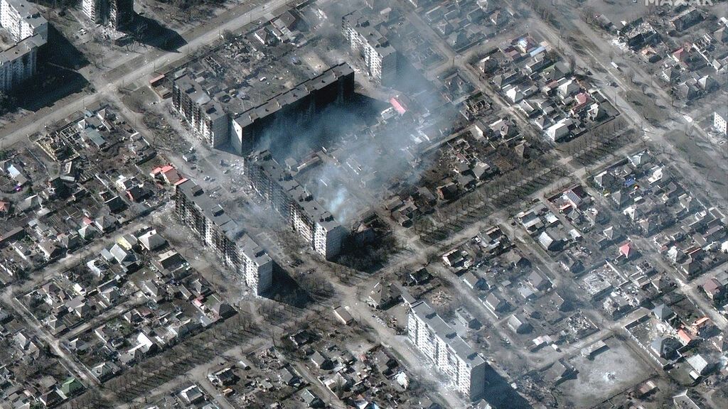 Un dron capta la devastación de Mariúpol tras casi un mes de asedio