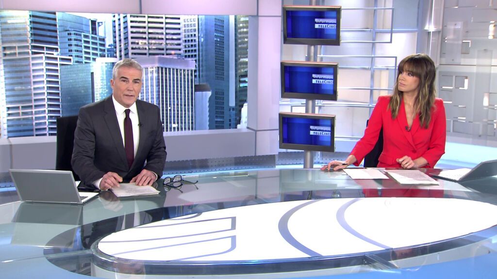 Con David Cantero e Isabel Jiménez Informativos Telecinco 2022 Mediodía 23/03/2022