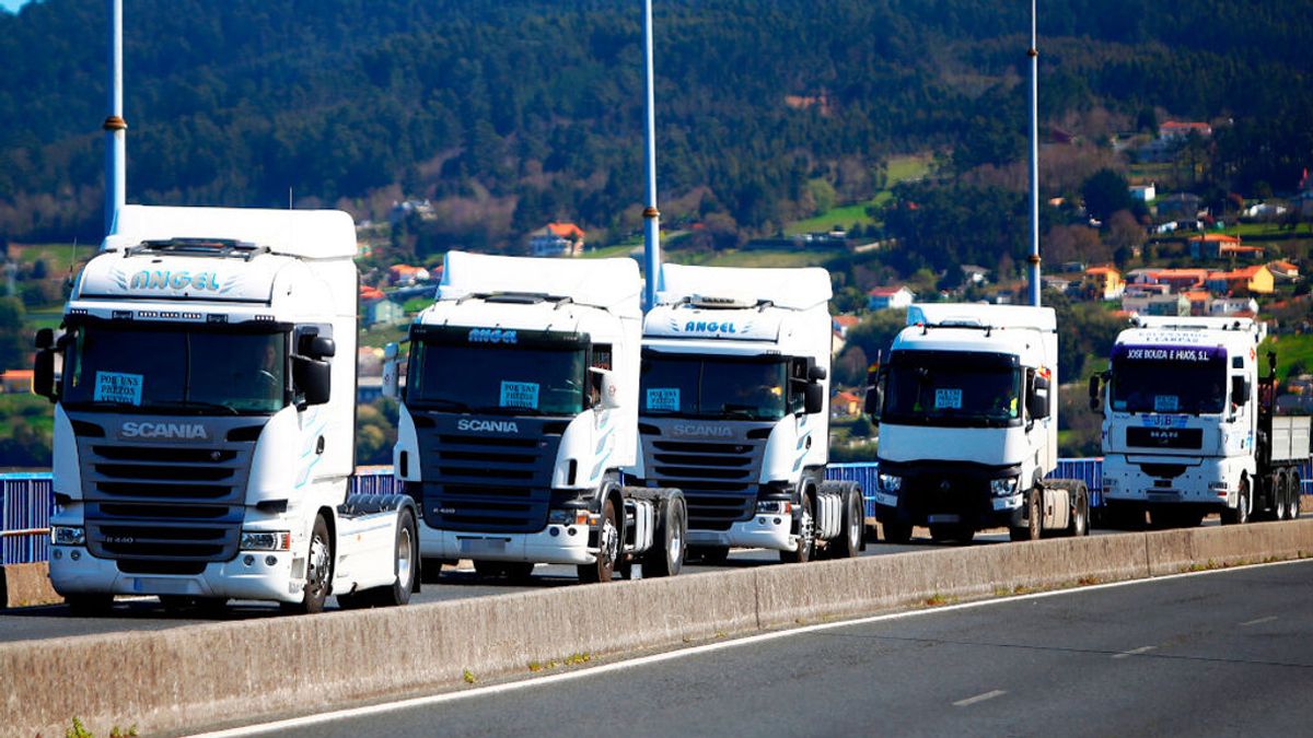 El paro del transporte golpea a la industria gallega: Ingapan activa un ERTE y Finsa y Celsa se lo plantean El paro del transporte golpea a la industria gallega: Ingapan activa un ERTE y Finsa y Celsa se lo plantean