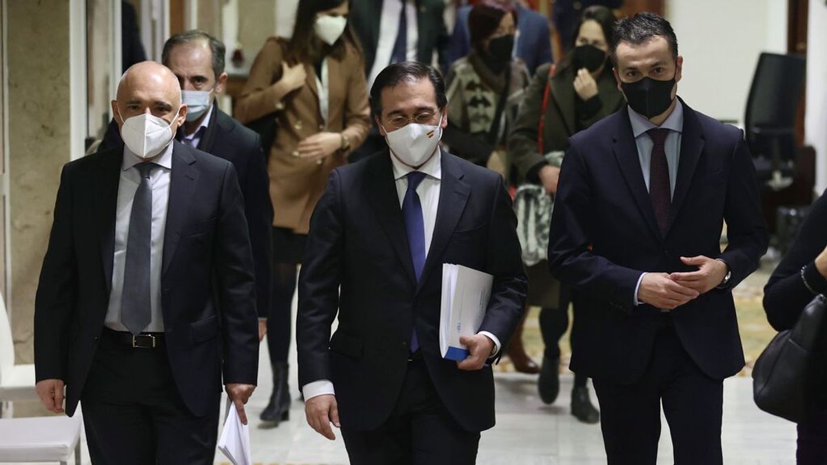 El Gobierno se queda solo en el Congreso: Albares no convence a nadie sobre el cambio de posición en el Sáhara El Gobierno se queda solo en el Congreso: Albares no convence a nadie sobre el cambio de posición en el Sáhara