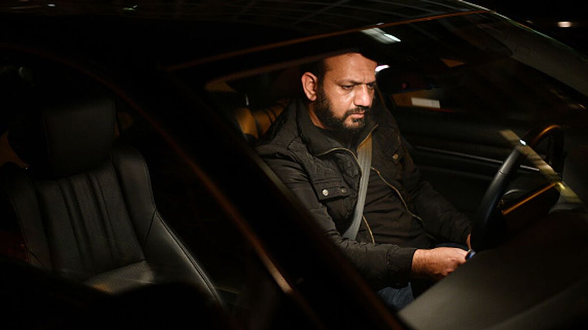 La nueva vida del ex ministro de Economía de Afganistán como conductor de Uber La nueva vida del ex ministro de Economía de Afganistán como conductor de Uber