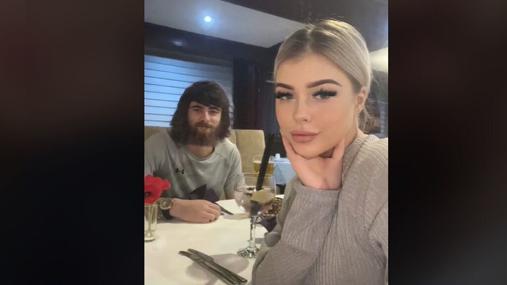 La historia de amor que triunfa en TikTok: ayudó a un hombre sin hogar y ahora tienen dos hijos juntos